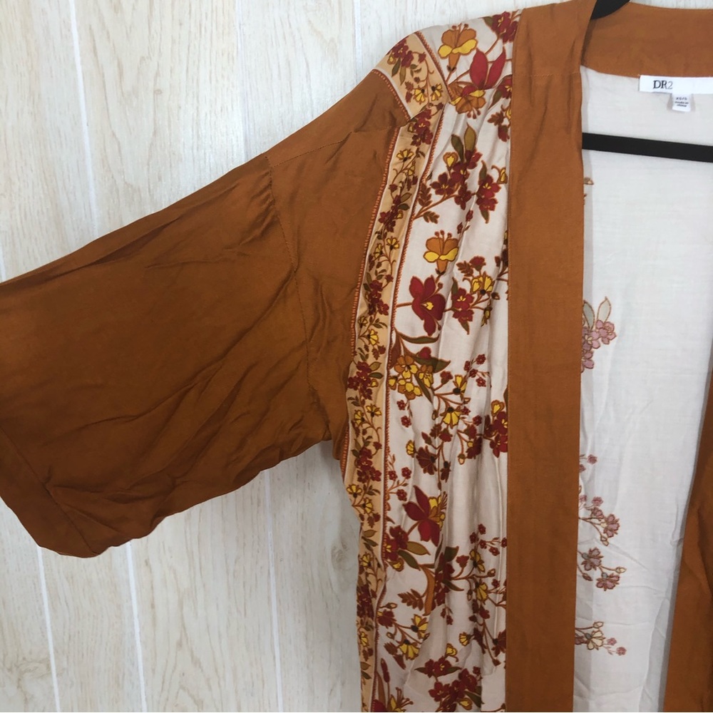 Dr2 Floral Open Kimono - Picture 4 of 5